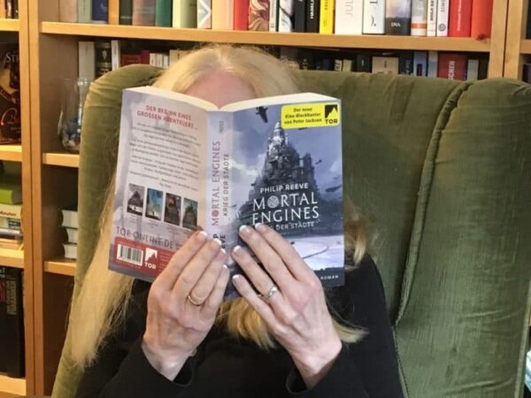 "Mortal Engines - Krieg der Städte" von Philip Reeve (Rezension) | SCHREIBBLOGG 2026 Rezension Mortal Engines Krieg der Städte Philip Reeve