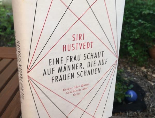 Eine Frau schaut auf Männer Siri Hustvedt und Paul Auster